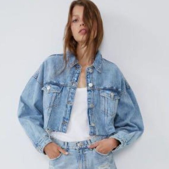 Zara Jackets & Blazers - Zara Cropped Frayed Denim Jacket Light Wash Blue Size Small